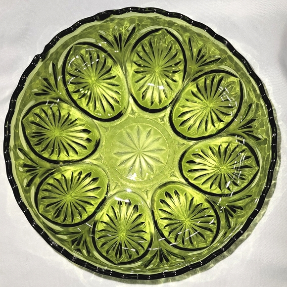 Vintage Anchor Hocking green bowl - Picture 2 of 9